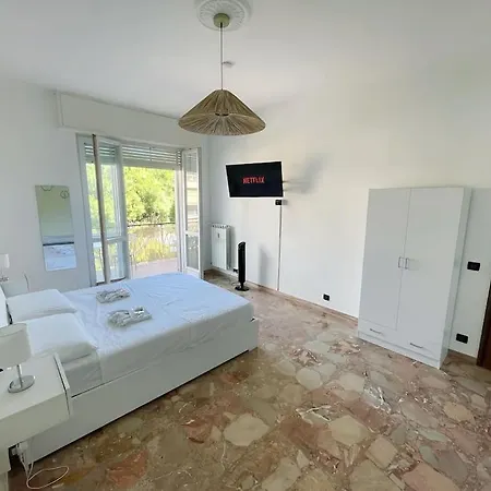 House Of Sun - At 400m, In Liguria Apartamento Albenga